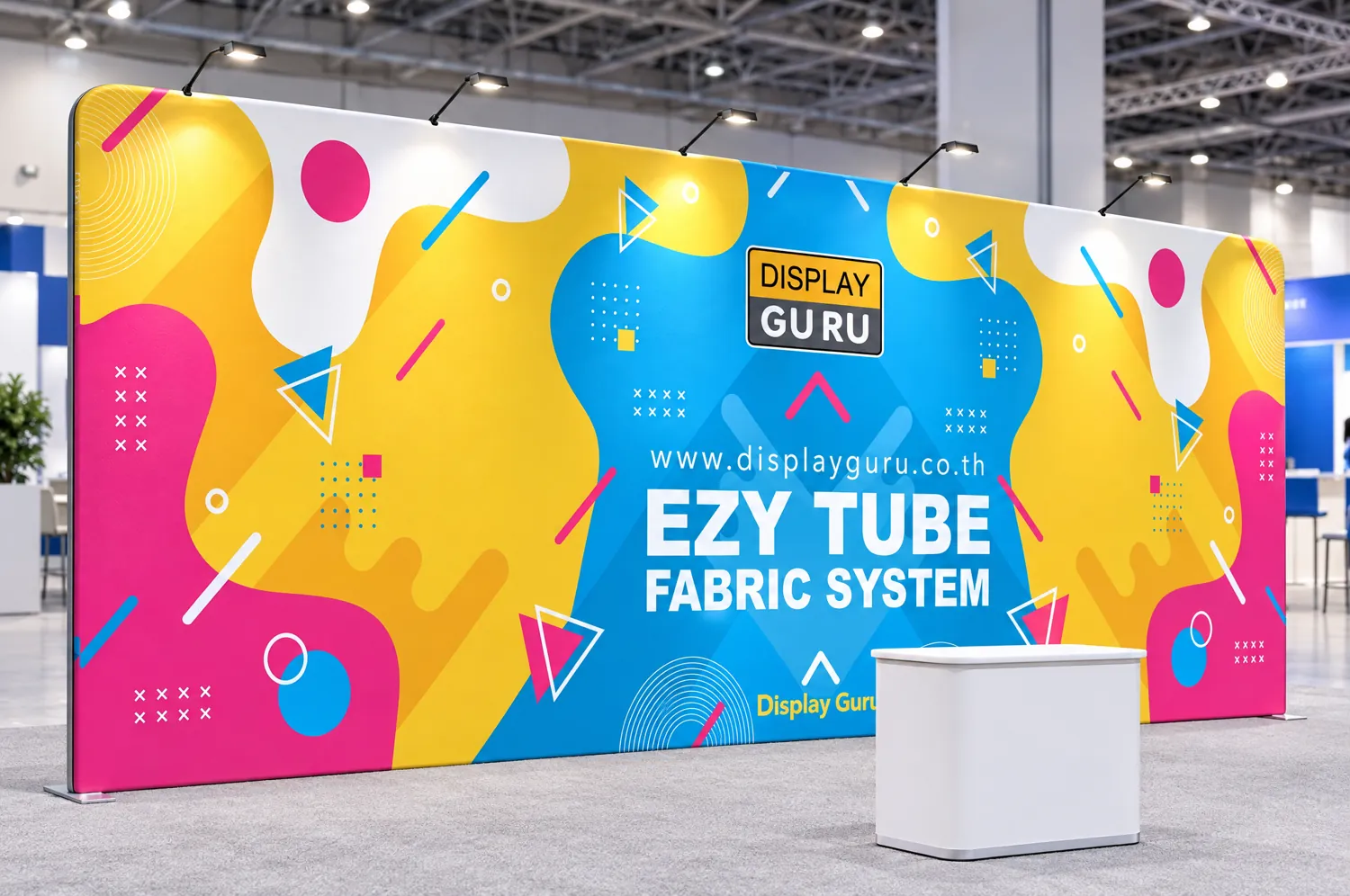 แบ็คดรอปผ้า Ezy Tube ตั้งในงานแสดงสินค้า Display Guru